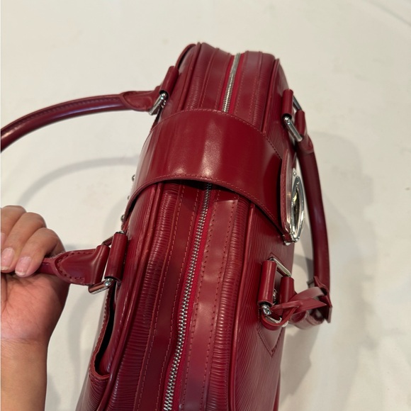 Authentic Louis Vuitton Montaigne Bowling Epi bag - Picture 14 of 16